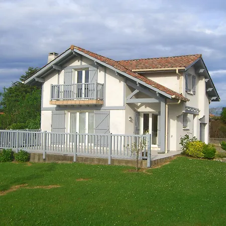 Petite Maison Milady Feriehus *
